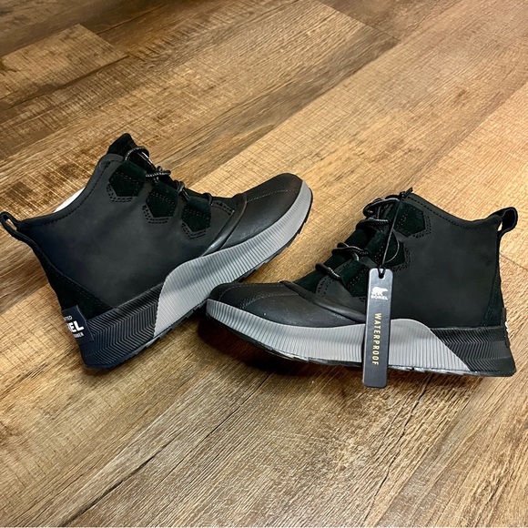 SOREL Classic Waterproof Boots - Picture 2 of 13